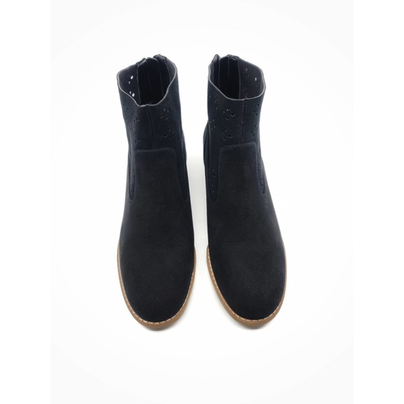 NEW COLE HAAN BLACK SUEDE LASER CUT OUT ANKLE BOOTIE - SIZE 8 - Picture 8 of 11